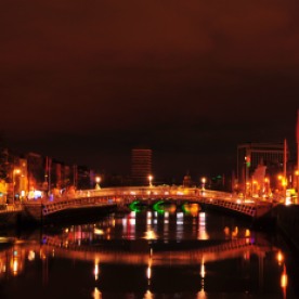dublin bridge at night
